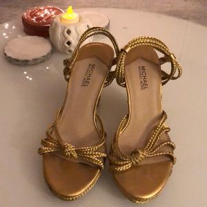 Michael Kora gold wedges